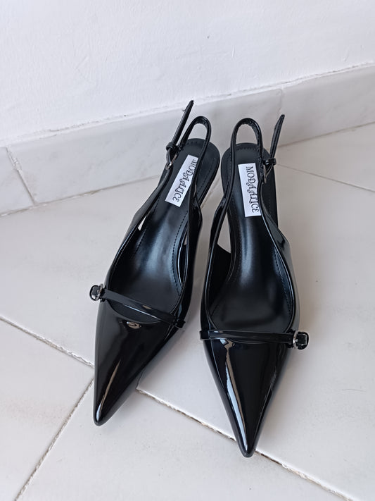 Kitten heels