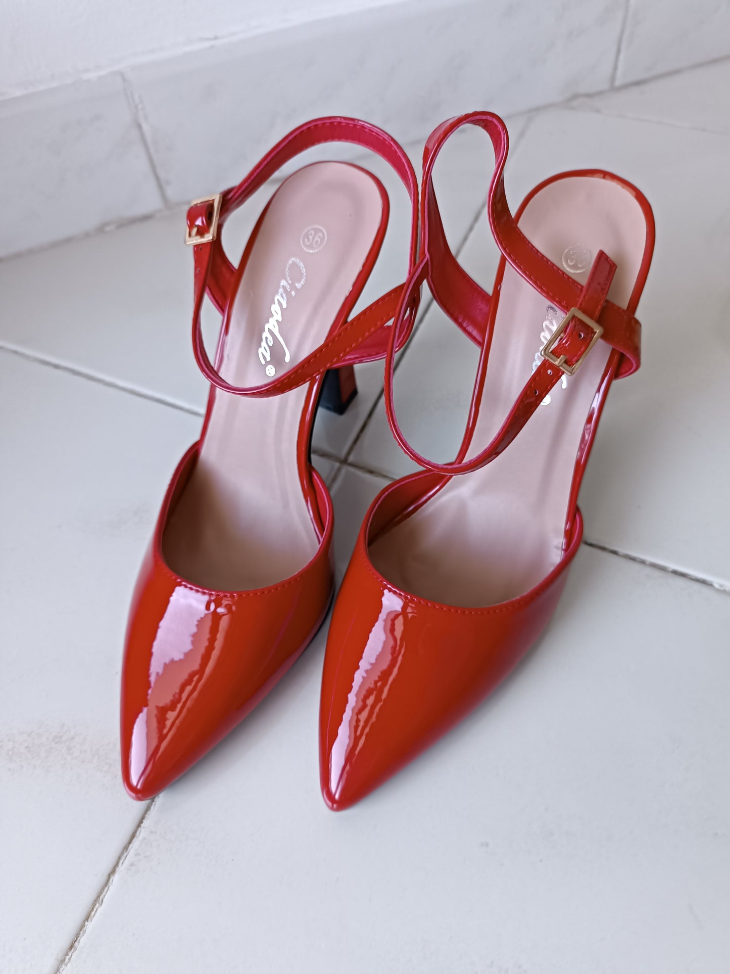 Décolleté Red