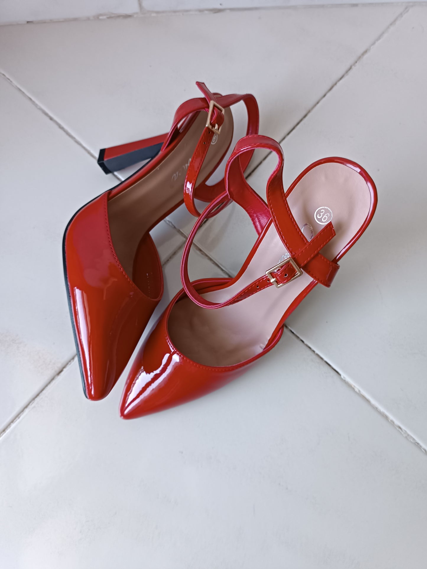Décolleté Red